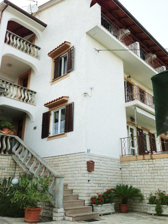 Guest House Ivo Lovran Exterior foto