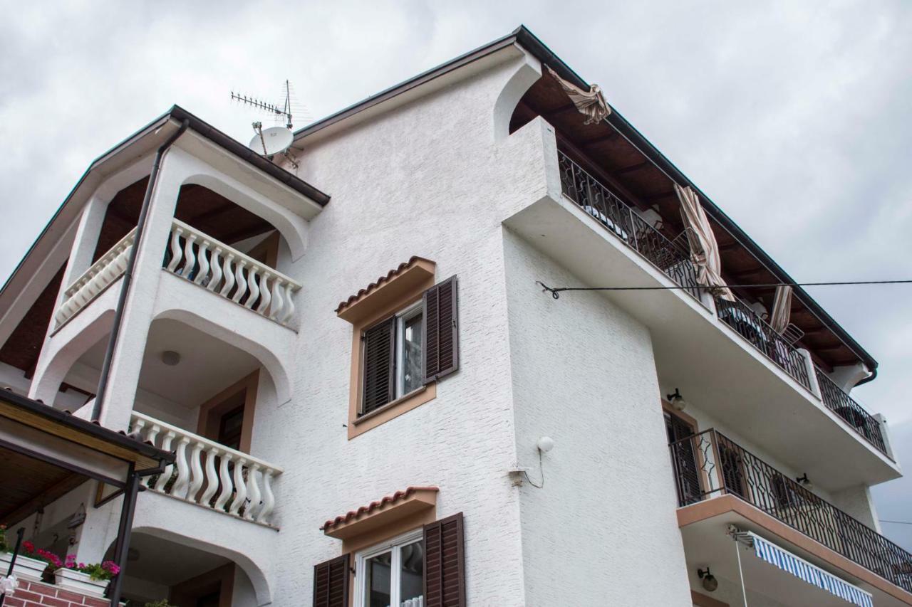 Guest House Ivo Lovran Exterior foto